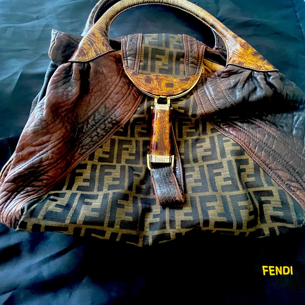 Fendi Spy Bag - purchased in Paris !! One owner - barely used !!